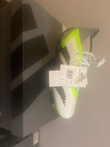 Adidas football boots size 8 uk BNIB