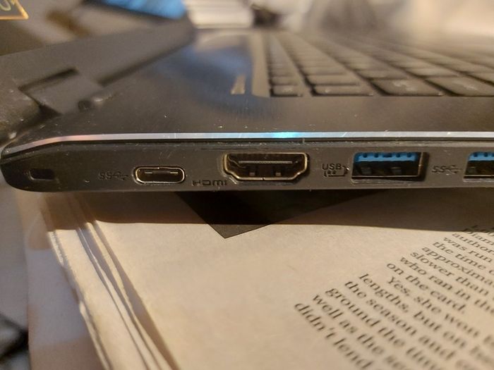 Acer Aspire R14, in excellent cosmetic condition, for parts or repair, No SSD or RAM, everything else is good