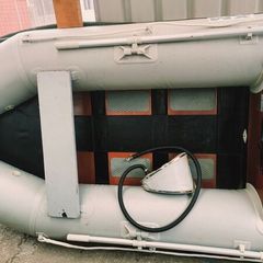 Inflatable dingy