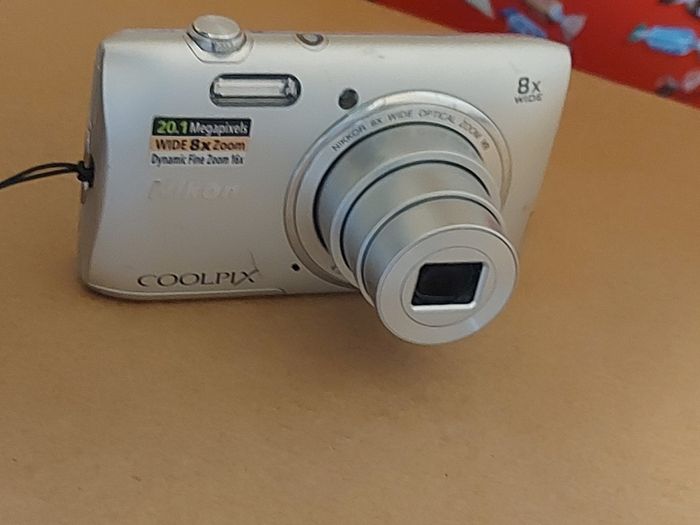 Nikon Coolpix S3600, 8 x wide Zoom, 20.1 Megapixels,  working great, battery is charged but does not come with charger, no memory card, very good condition