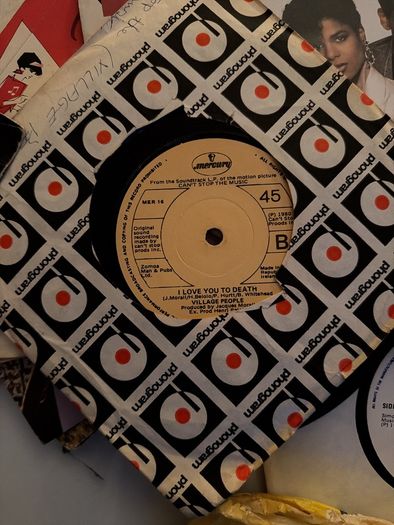 Collection of vinyl 7" 45's