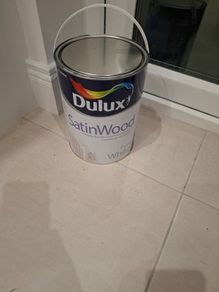 Dulux Pure White Satinwood Paint
