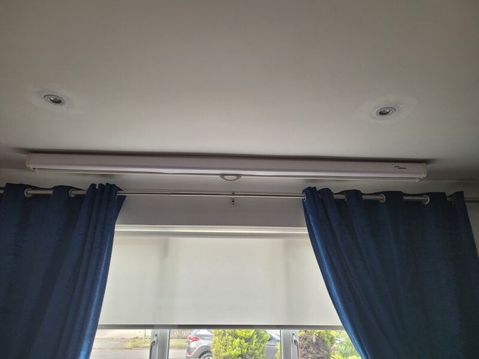 HD & 3D Optima Home Cinema Projector, mount and 100 inch screen
