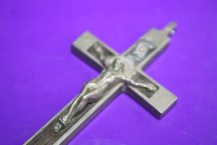 Antique Catholic Crucifix 3,2"