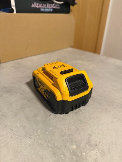 Dewalt 5Amp Battery Great condition