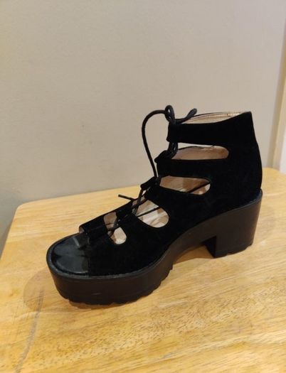Ladies Shoes