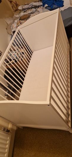 Bed for baby in excellent condition!