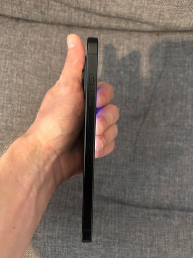 iPhone 16 pro max black titanium unlocked 256gb, 100% battery