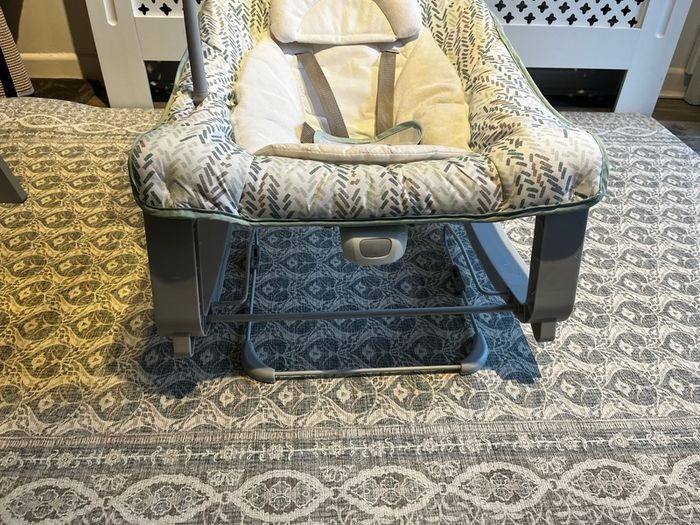 Baby Rocker with gentle vibration