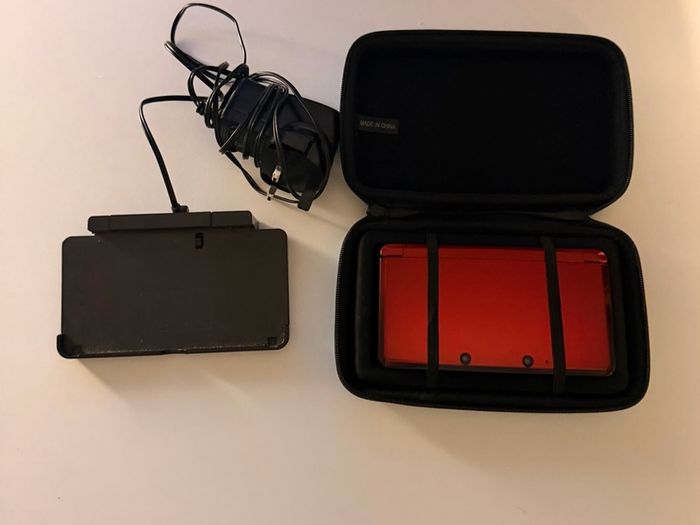 Nintendo 3DS Flame Red Bundle
