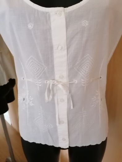 Women's Top Nwot Size 18