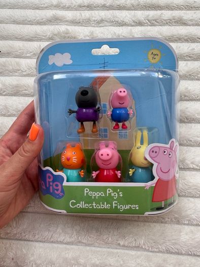 Peppa Pig's Pig 5 collectible figures Please see photos