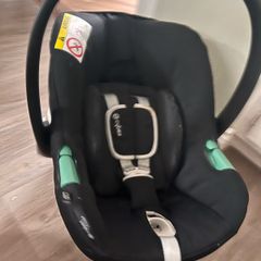 Cybex car seat & ISO Base Fix
