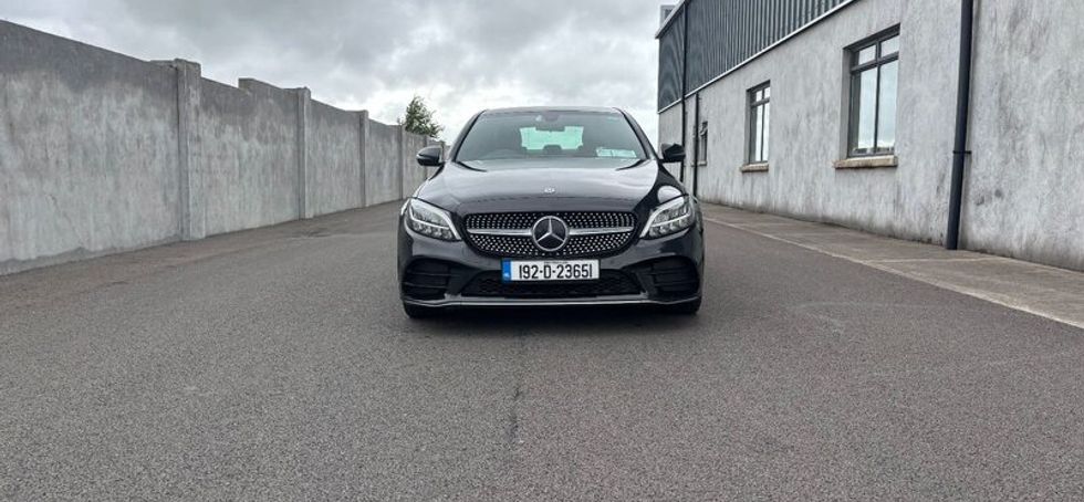 Mercedes-Benz C-Class 2019 AMG Line