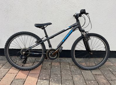 Trek Precaliber 24" - 21 Speed (8-12 years)