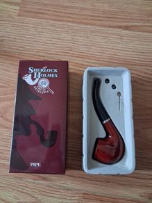 Sherlock Holmes pipe