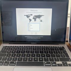 Apple MacBook Air 13 inch 2020.  Excellent Condition