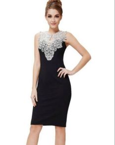 NEW Knee length Black Lace Bodycon Dress - Size UK 10