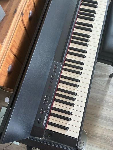 Electric piano keyboard