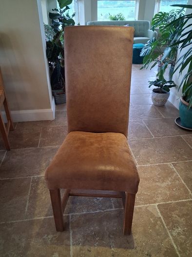 Dining Table & Chairs