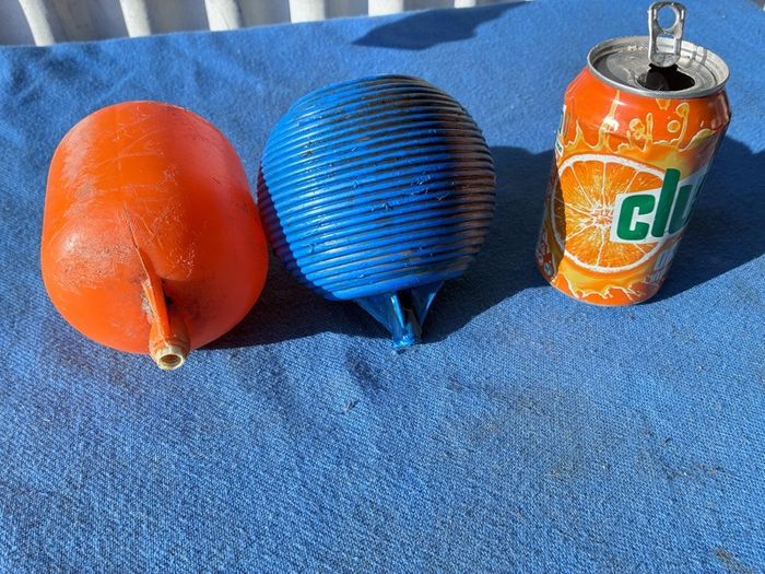 2 ballcock floats