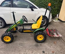 John Deere Berg XL go-kart