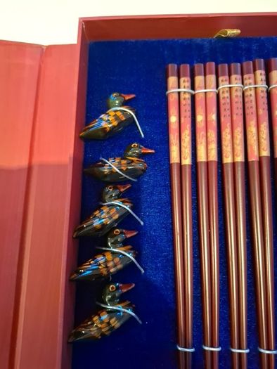 Chop sticks
