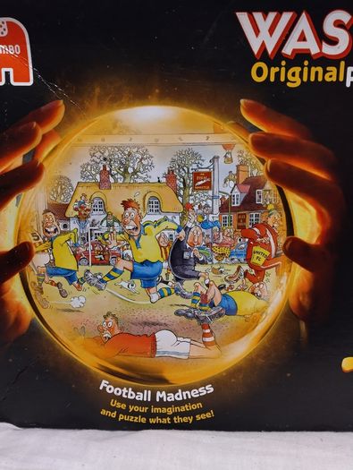 Wasgij Original 14 Football Madness! 1000 Piece Jigsaw Puzzle