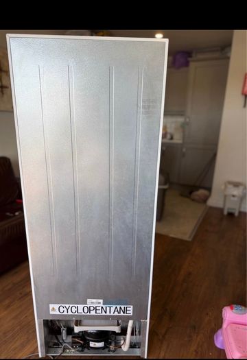 Powerpoint Fridge Freezer  Excellent Condition