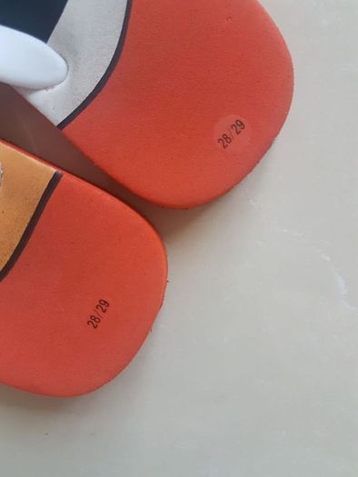 Boy Billiebandit flip flops 28/29