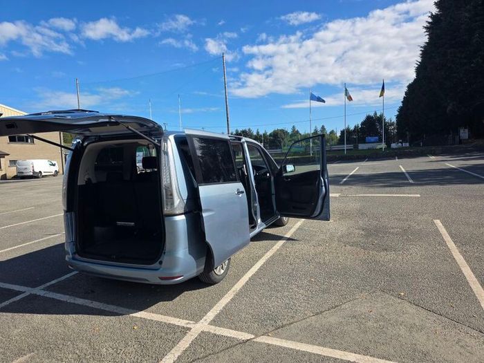 2013 Nissan Serena