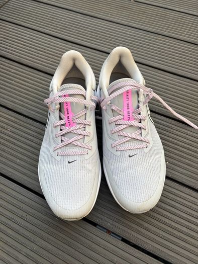 Nike Golf Shoes - UK 9