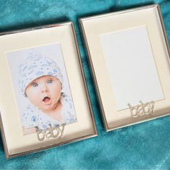 Set of 2 silver-toned metal photo frames.