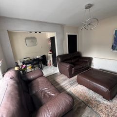 2 leather sofa and puff