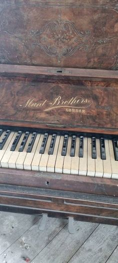 Piano for sale