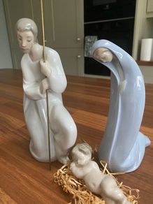 Iladro Nativity Set - Highly collectible