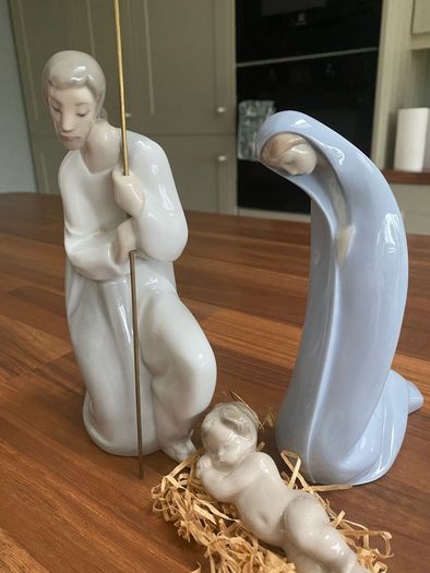 Iladro Nativity Set - Highly collectible