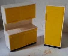 Vintage Dolls House Furniture - Kitchen Fridge & Press