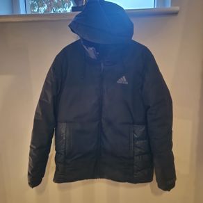 Adidas heavy puffer jacket