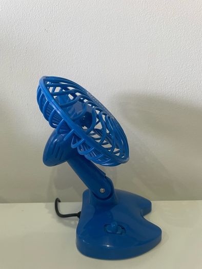 Small Adjustable USB Electric Fan