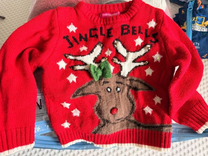 Girl's Christmas jumper