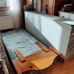 Single bed