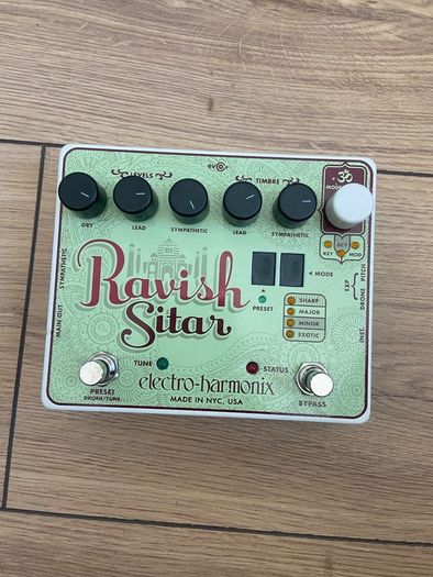 Electro-harmonix Ravish Sitar Pedal