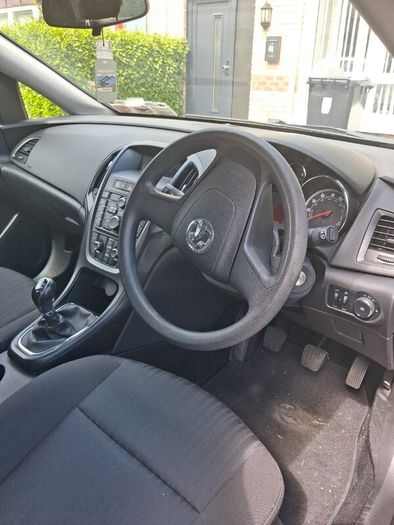 Vauxhall Astra 2011