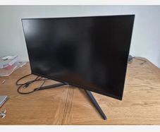 Samsung Odyssey G3 27 inch 144Hz Gaming Monitor + Desk-Mounted Arm