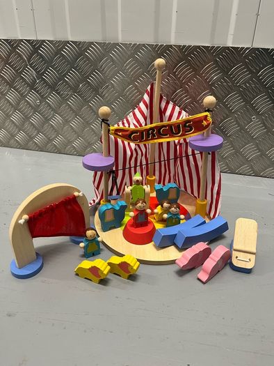 Children's Wooden Heart Circus Playset