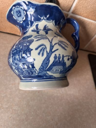 Chinese Wall plate & Victoria water jug