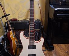 Marlin State of the Art Series electric guitar