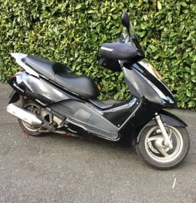 Honda Pantheon FES 125 2006, breaking for parts only