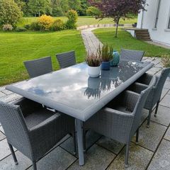 FREE patio table 209cm l x 108 w